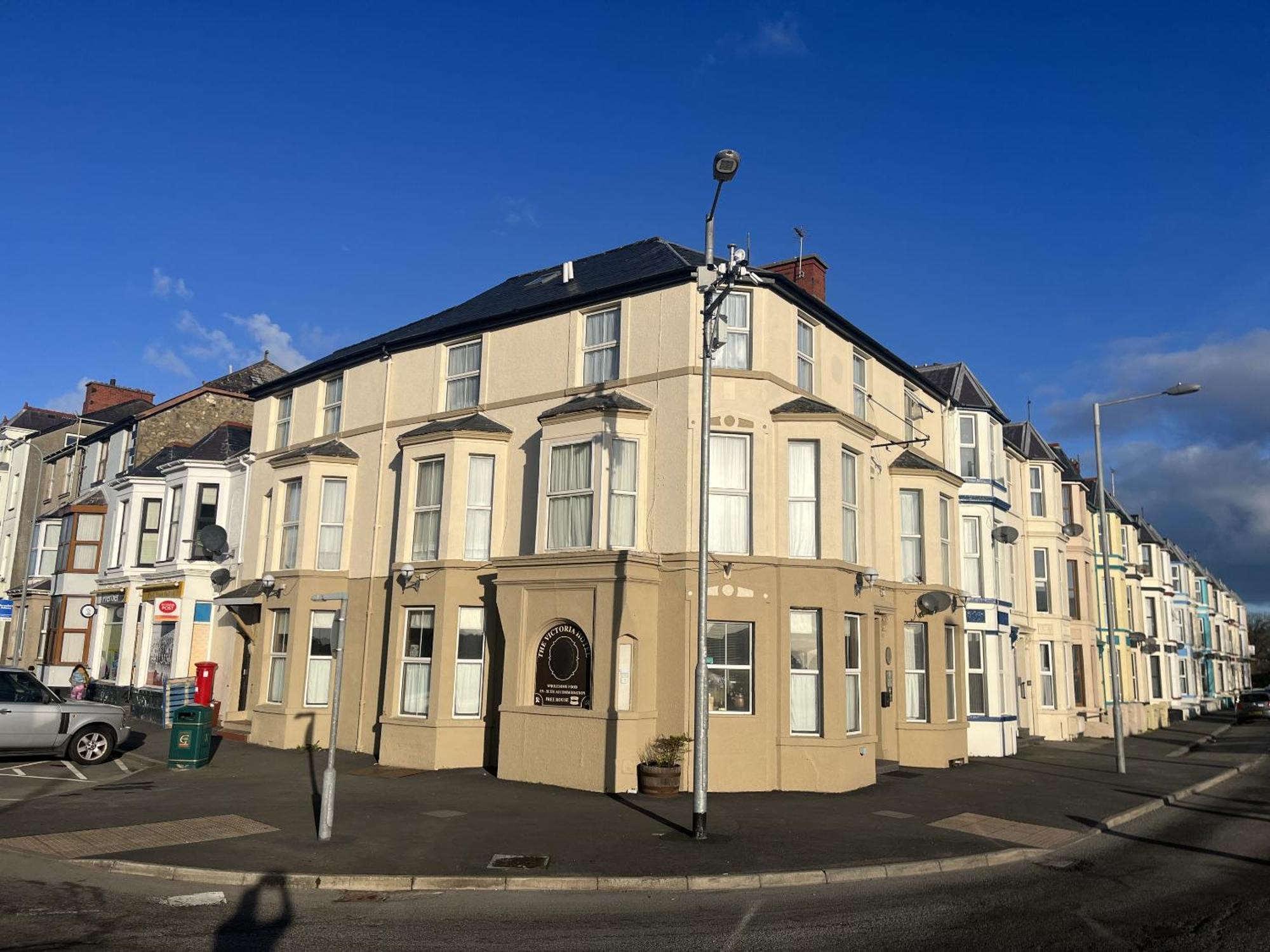 The Victoria Hotel Pwllheli Exterior photo